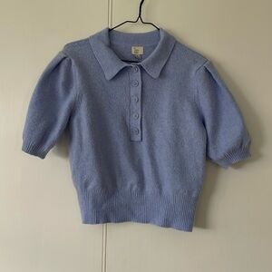 Short sleeve blue sweater